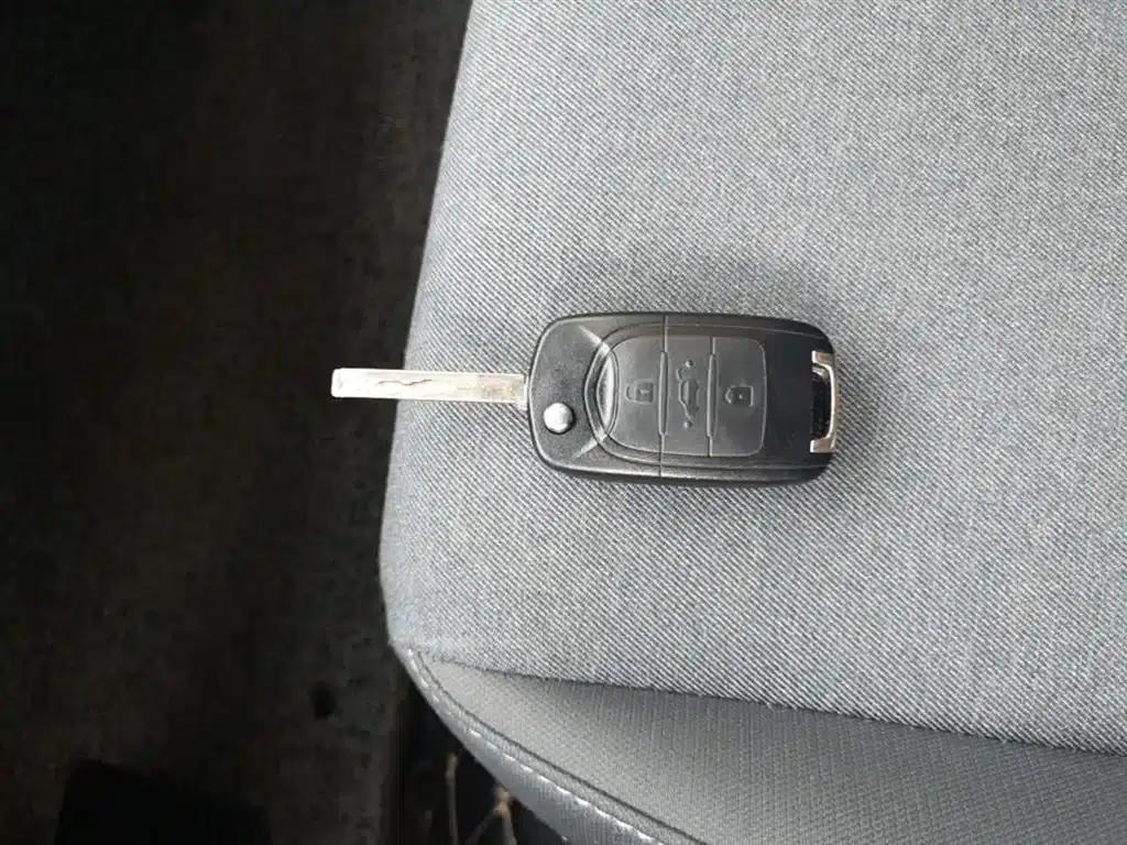 Baojun E200 2020 Model 305KM Smart Edition — миниатюра 9