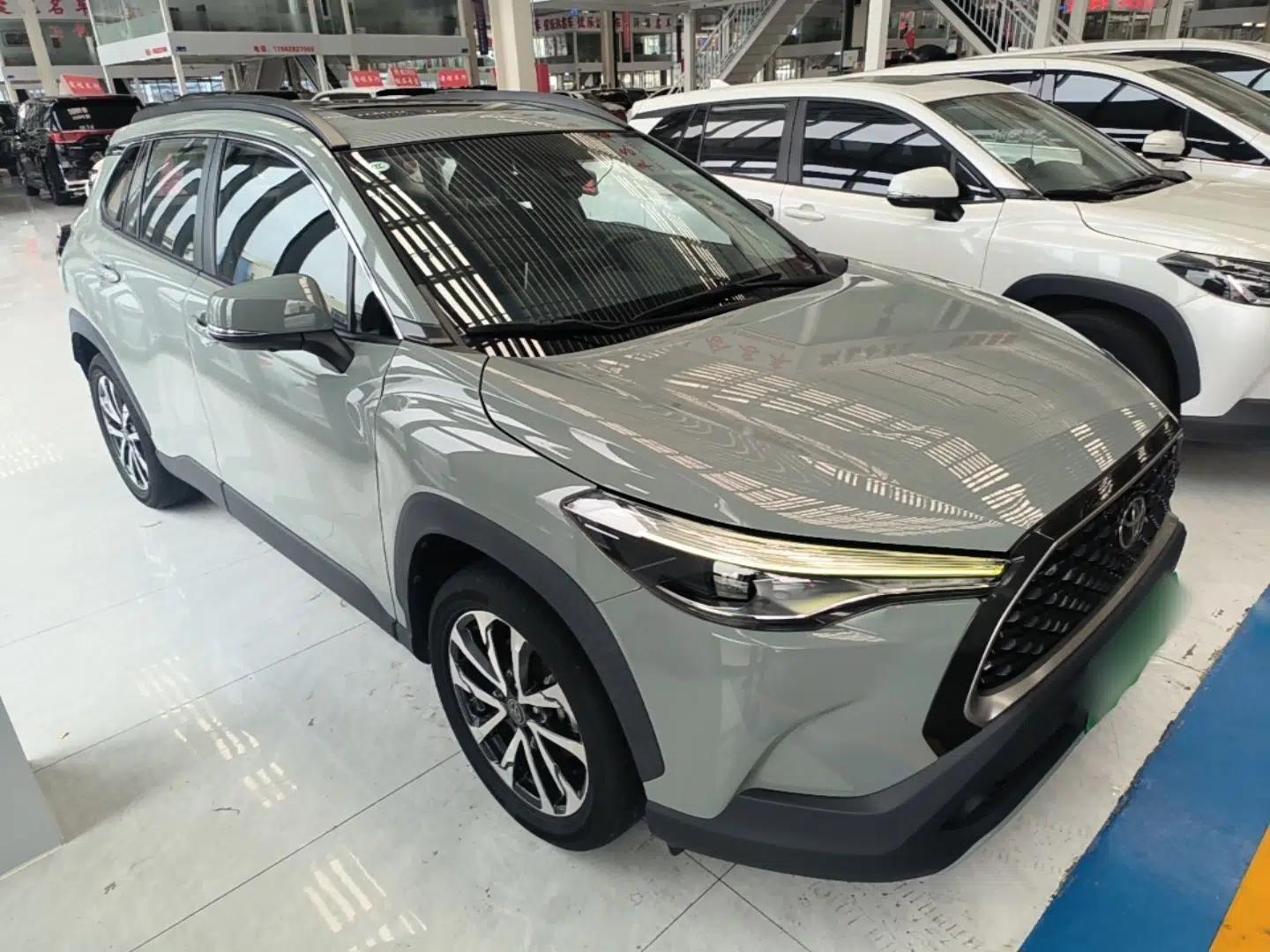 Toyota Corolla Cross 2022 2.0L Flagship Edition — миниатюра 3