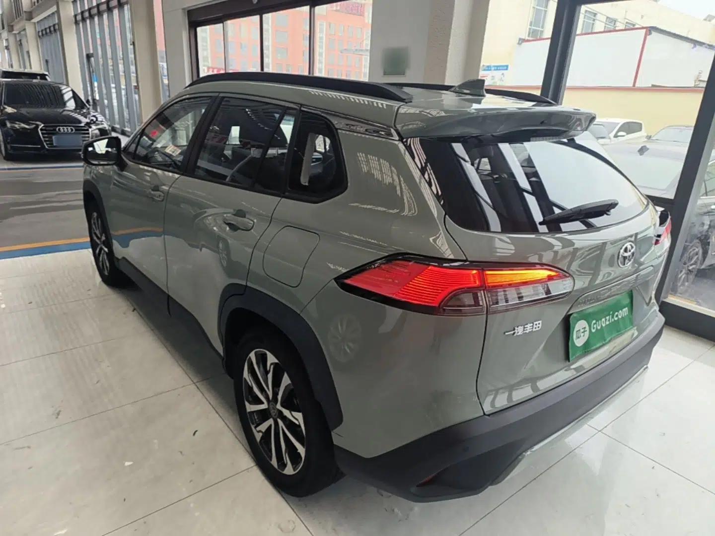 Toyota Corolla Cross 2022 2.0L Flagship Edition — миниатюра 4