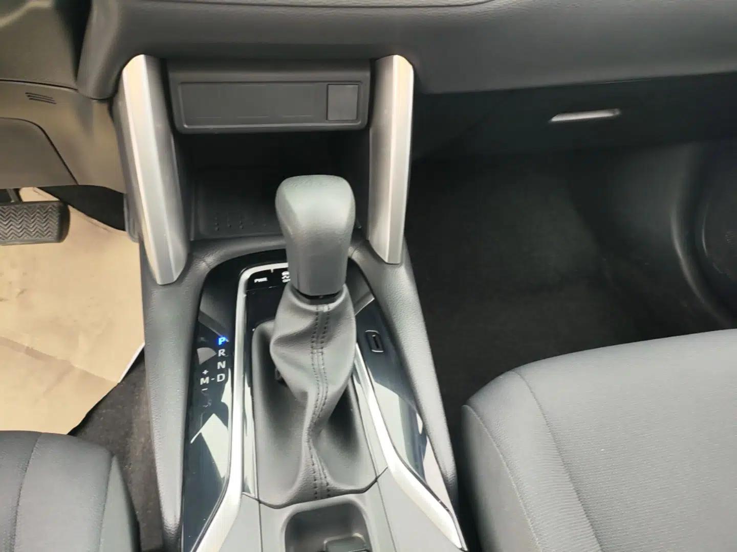 Toyota Corolla Cross 2022 2.0L Pioneer Edition — миниатюра 17