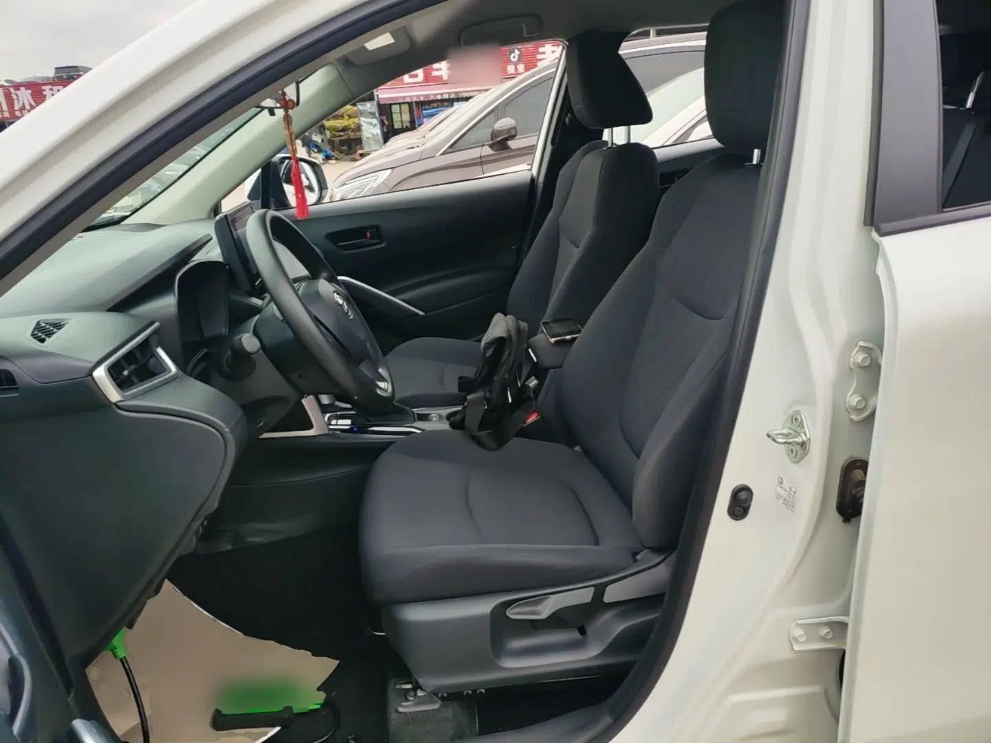 Toyota Corolla Cross 2022 2.0L Pioneer Edition — миниатюра 18