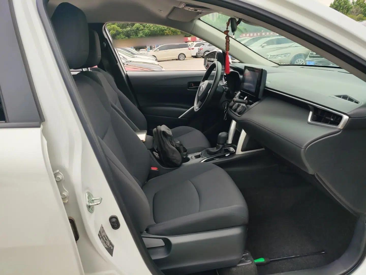 Toyota Corolla Cross 2022 2.0L Pioneer Edition — миниатюра 23