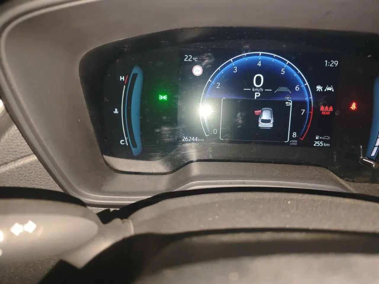 Toyota Corolla Cross 2024 2.0L Pioneer Edition — миниатюра 13