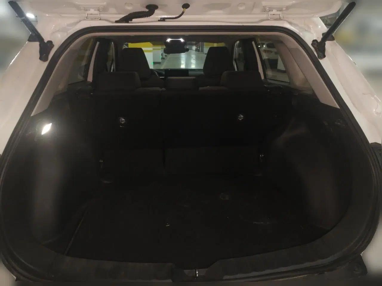 Toyota Corolla Cross 2024 2.0L Pioneer Edition — миниатюра 20