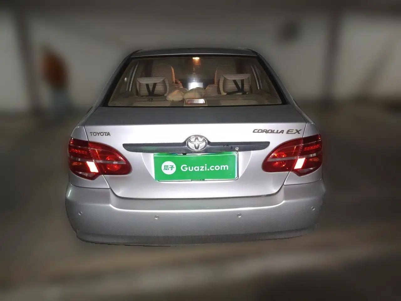 Toyota Corolla EX 2013 1.6L Manual Excellence Edition — миниатюра 5