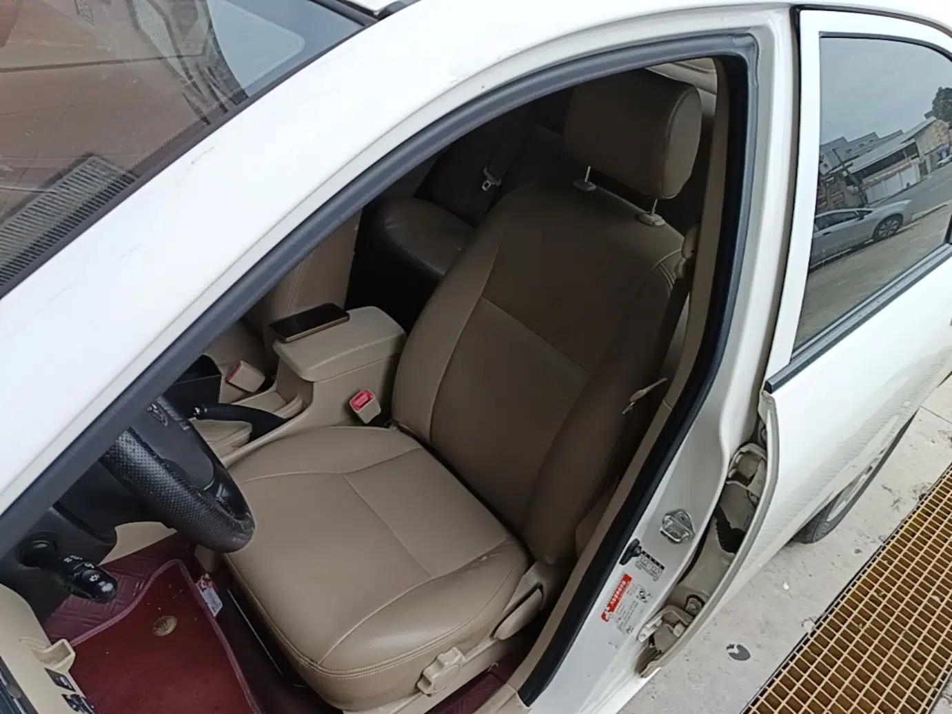Toyota Corolla EX 2013 1.6L Automatic Excellence Edition — миниатюра 18