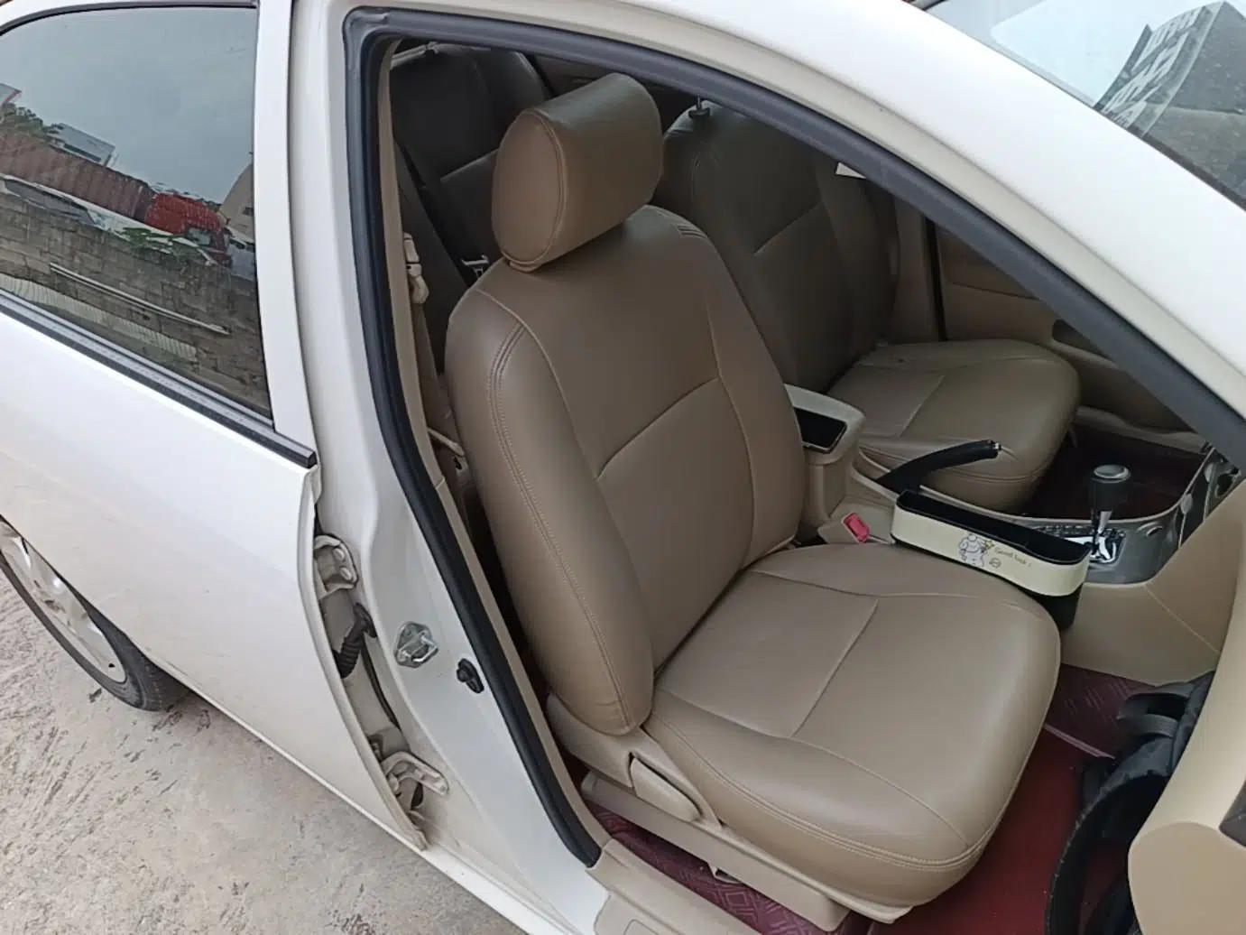 Toyota Corolla EX 2013 1.6L Automatic Excellence Edition — миниатюра 23