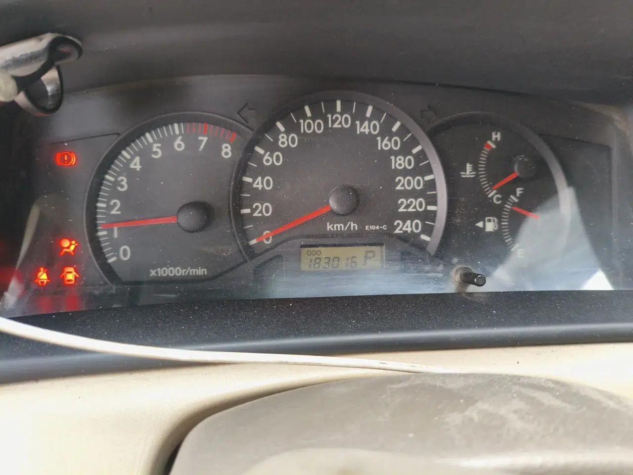 Toyota Corolla EX 2011 1.6L Automatic Classic Edition — миниатюра 12