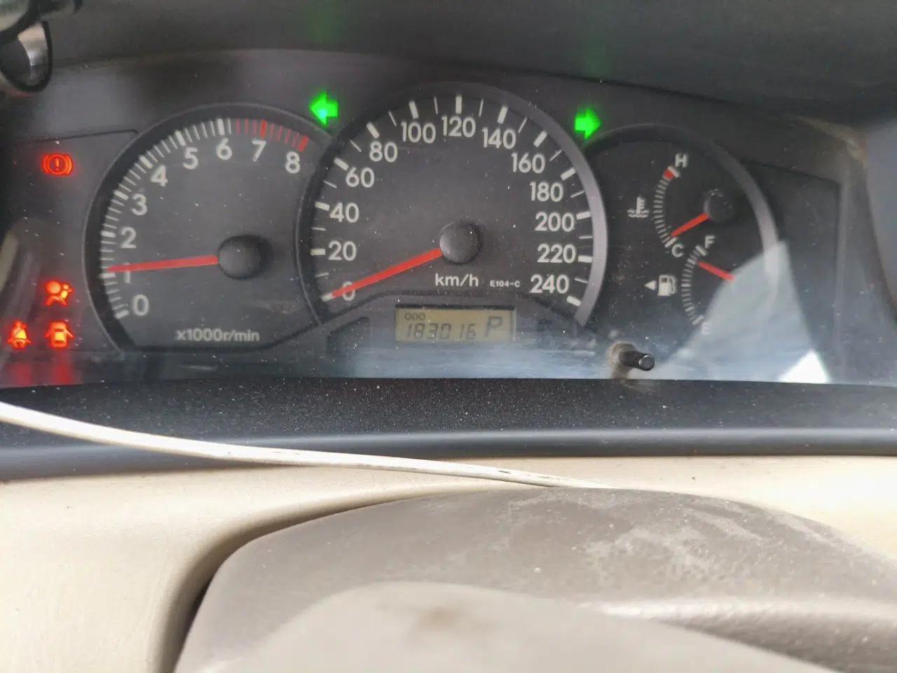 Toyota Corolla EX 2011 1.6L Automatic Classic Edition — миниатюра 13