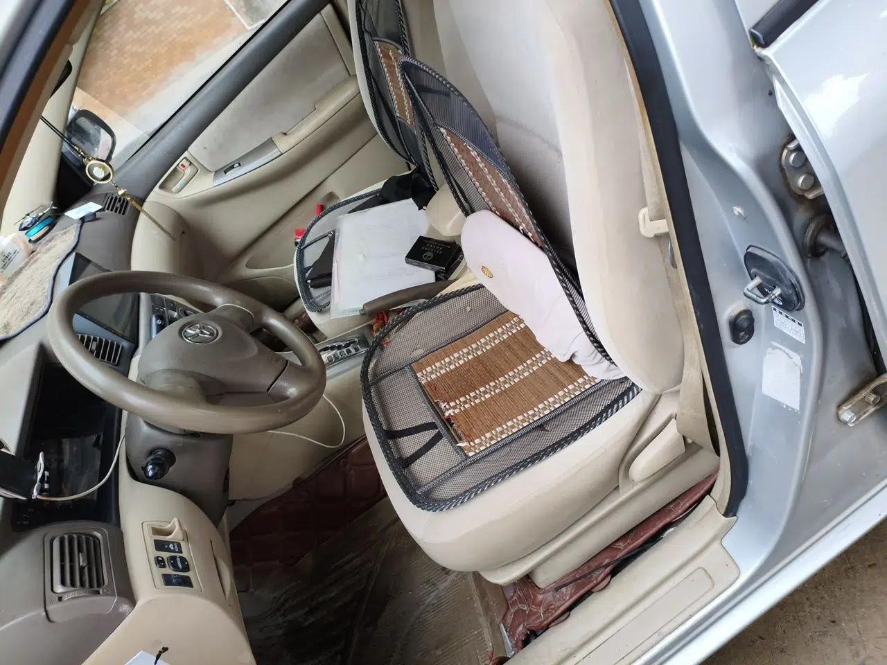 Toyota Corolla EX 2011 1.6L Automatic Classic Edition — миниатюра 16