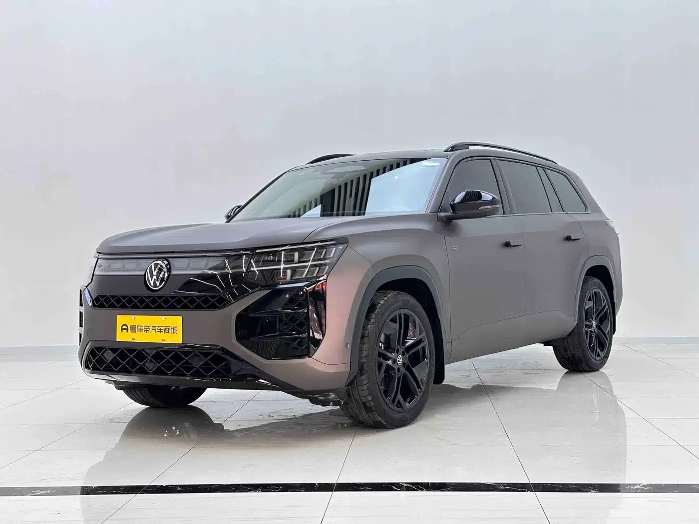 2025 Teramont Pro 450TSI 4WD Summit Edition — миниатюра 1
