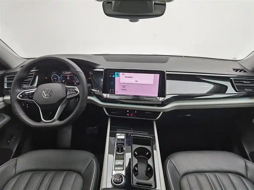 2023 Volkswagen Teramont Facelift 380TSI 4WD Premium Luxury Edition — миниатюра 5