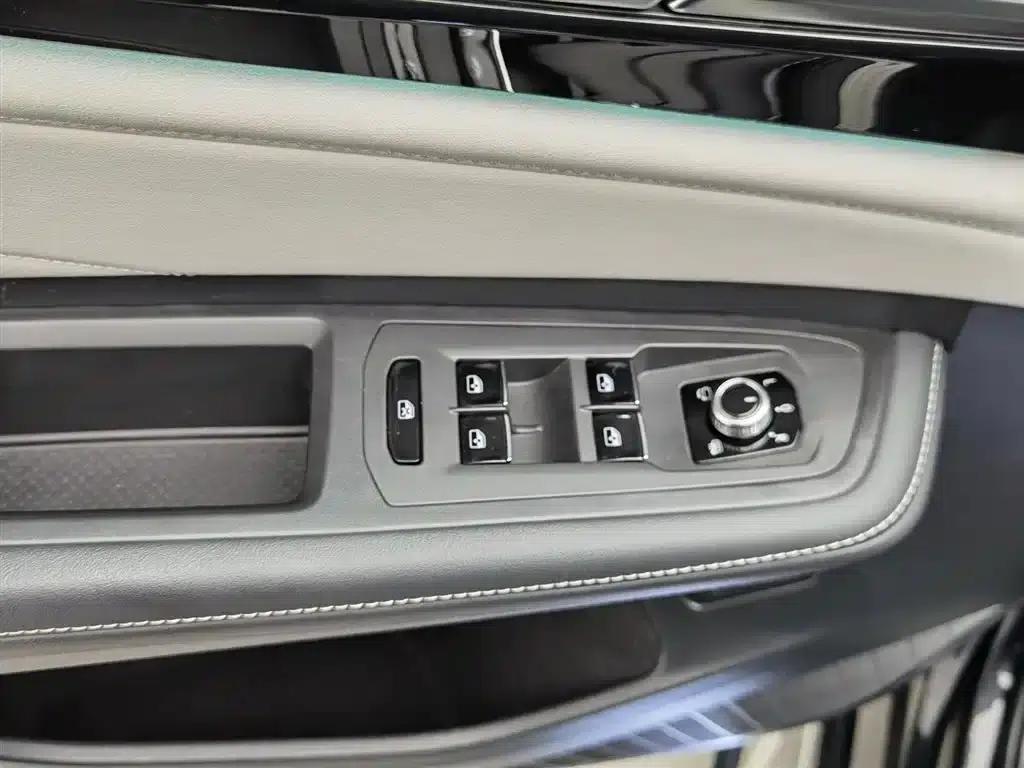 2023 Volkswagen Teramont Facelift 380TSI 4WD Premium Luxury Edition — миниатюра 9