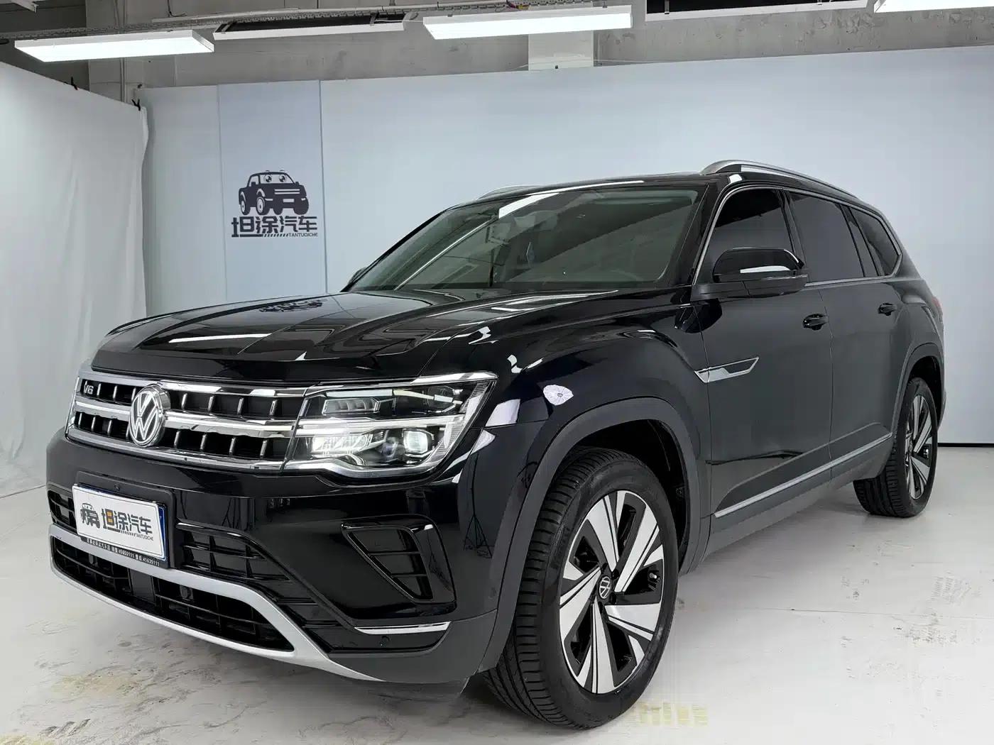 2022 Volkswagen Teramont 530 V6 AWD Premium Luxury Edition — миниатюра 1