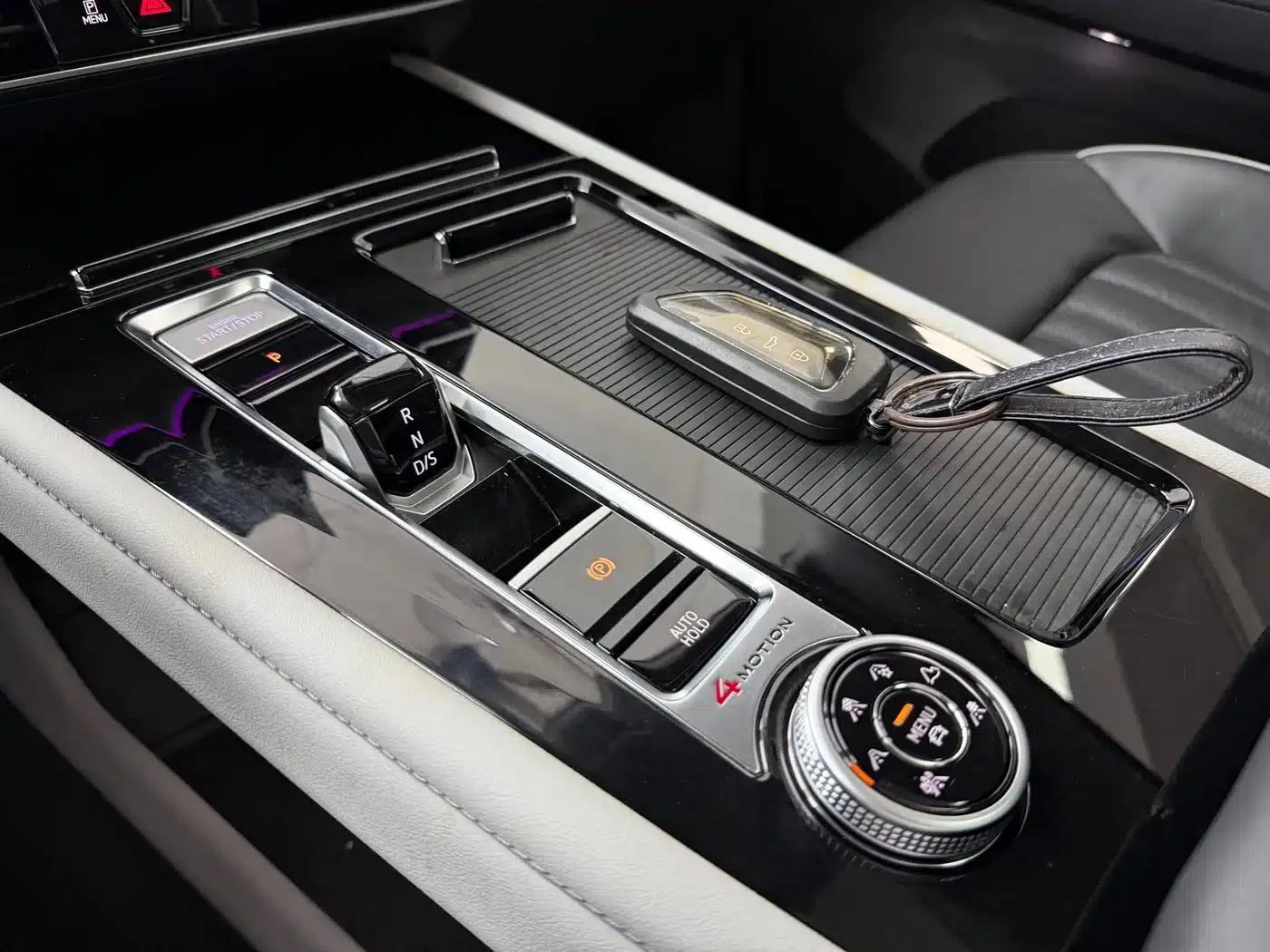 2022 Volkswagen Teramont 530 V6 AWD Premium Luxury Edition — миниатюра 24