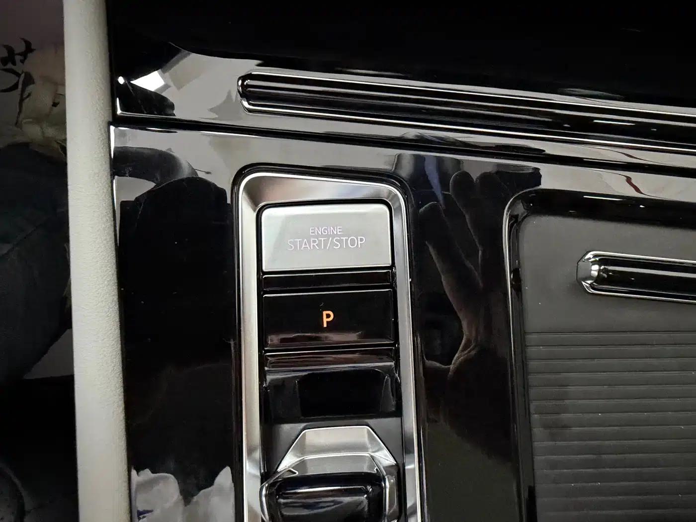 2022 Volkswagen Teramont 530 V6 AWD Premium Luxury Edition — миниатюра 25