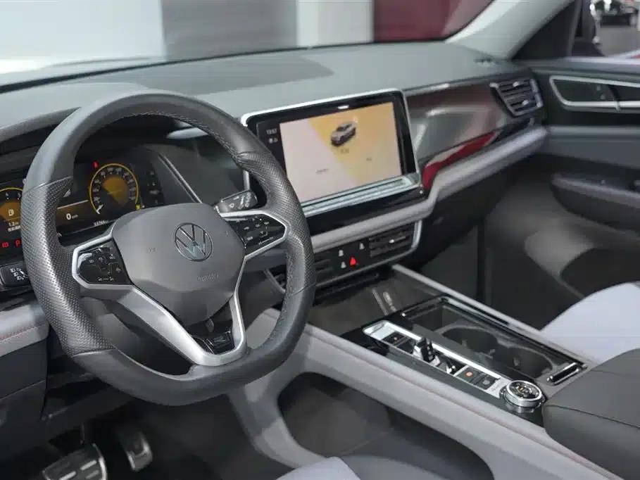 2022 Teramont X 380TSI 4WD Luxury Edition — миниатюра 17