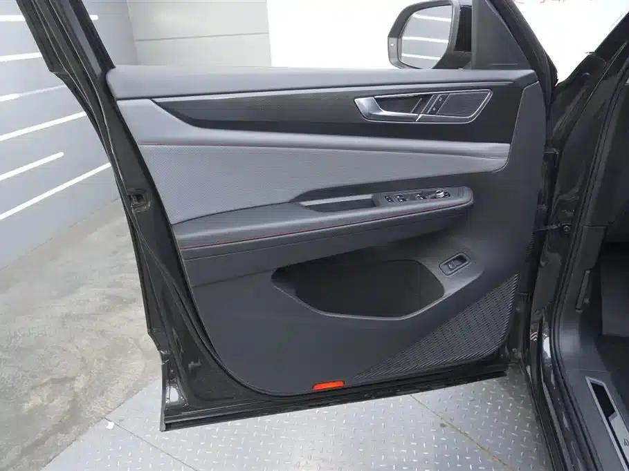 2022 Teramont X 380TSI 4WD Luxury Edition — миниатюра 18