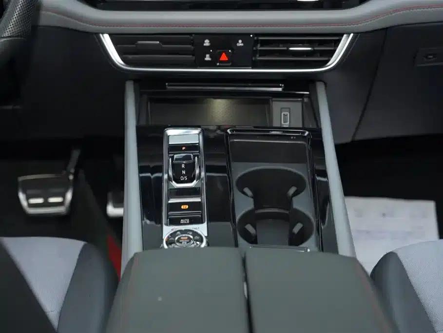 2022 Teramont X 380TSI 4WD Luxury Edition — миниатюра 8