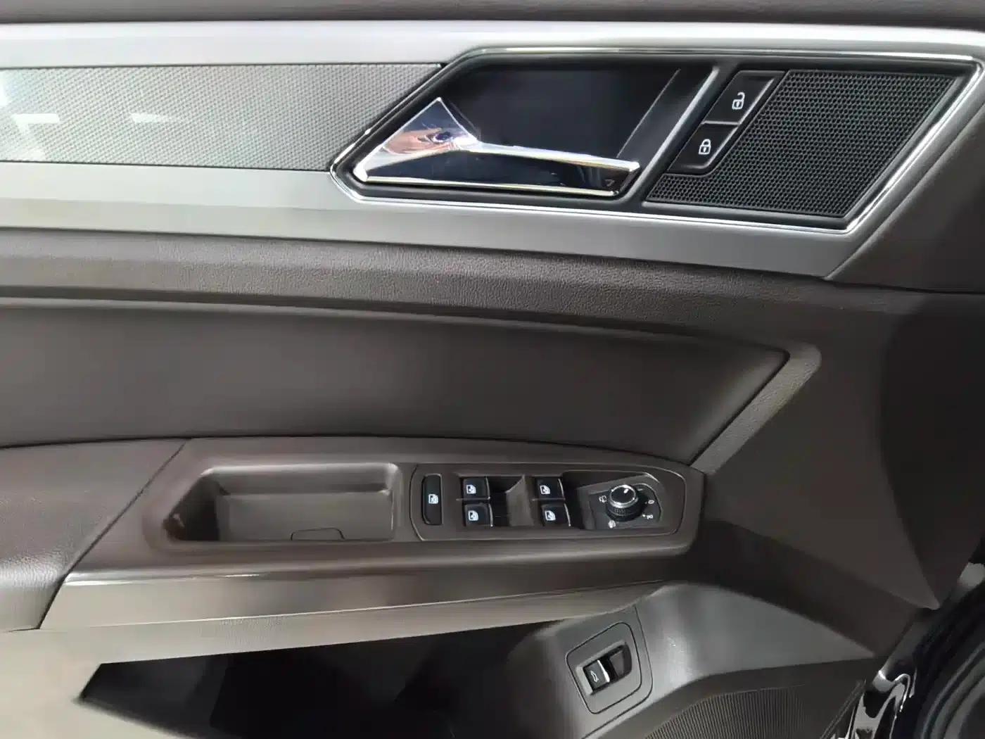 2017 Volkswagen Teramont 380TSI 4WD Luxury Edition — миниатюра 23