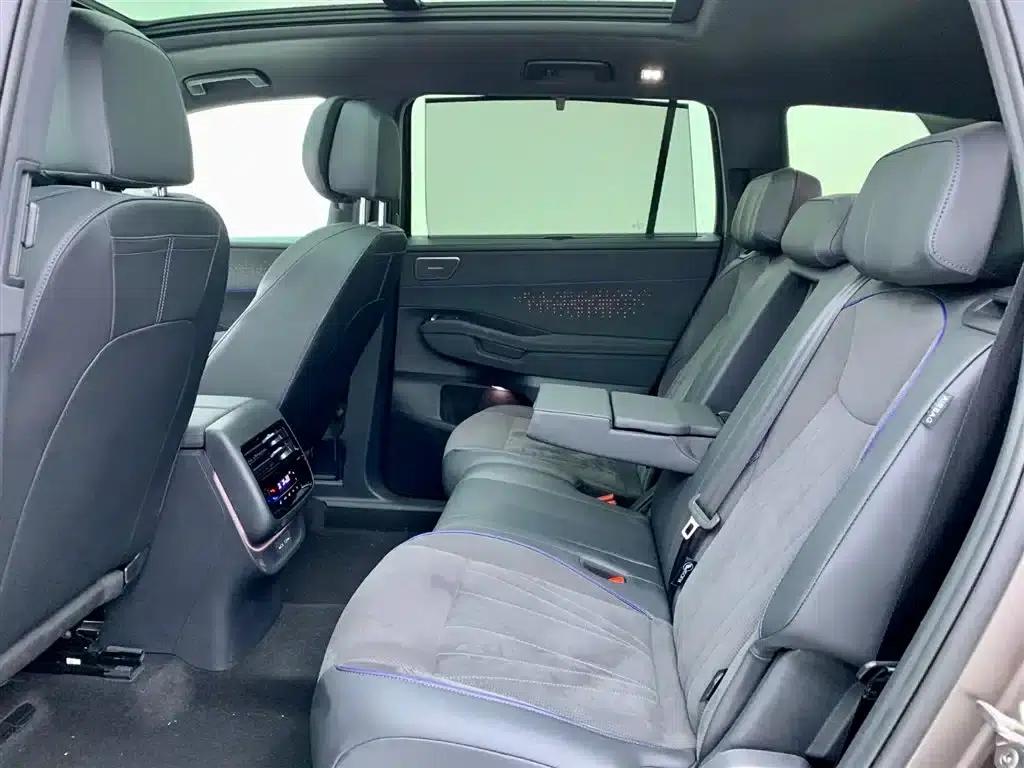 2025 Teramont Pro 450TSI 4WD Summit Edition — миниатюра 12