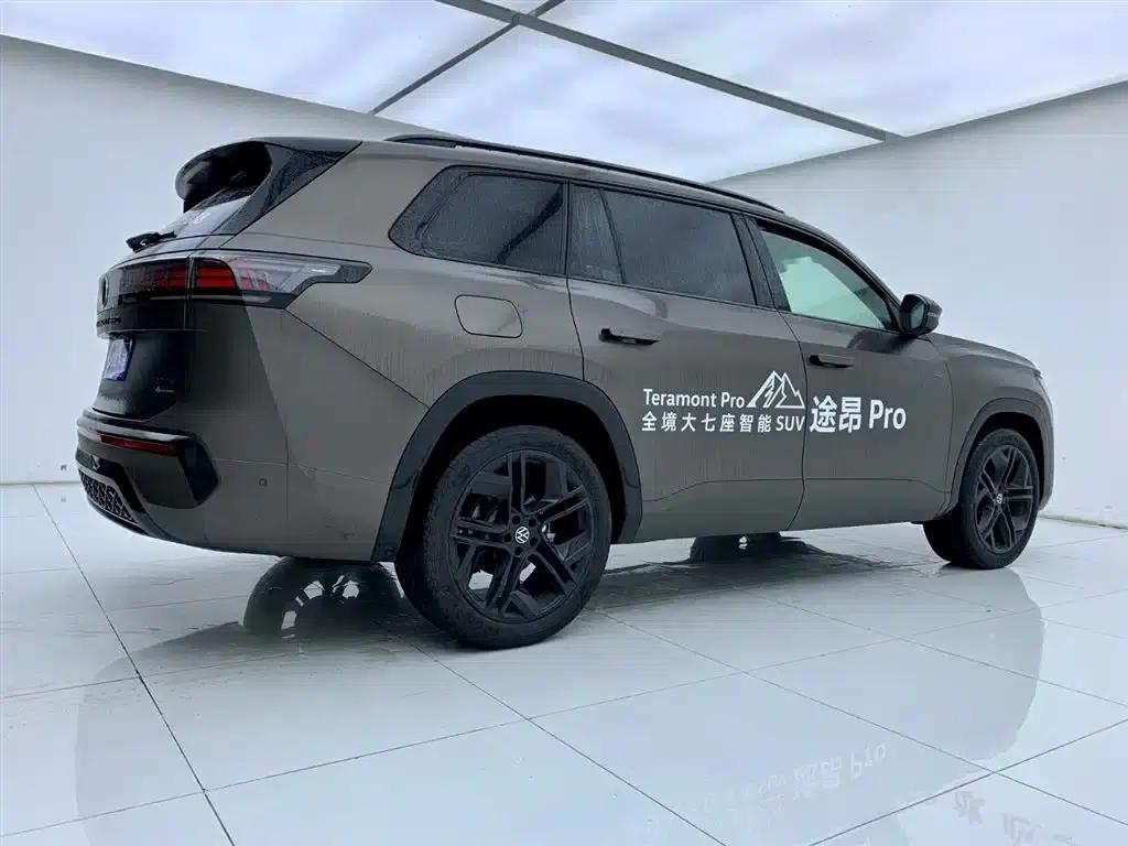 2025 Teramont Pro 450TSI 4WD Summit Edition — миниатюра 5