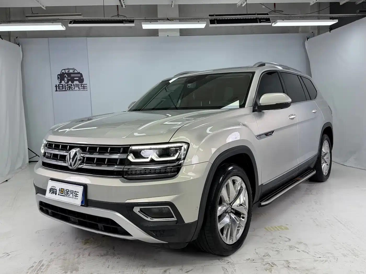 2017 Volkswagen Teramont 530 V6 AWD Supreme Flagship Edition — миниатюра 1