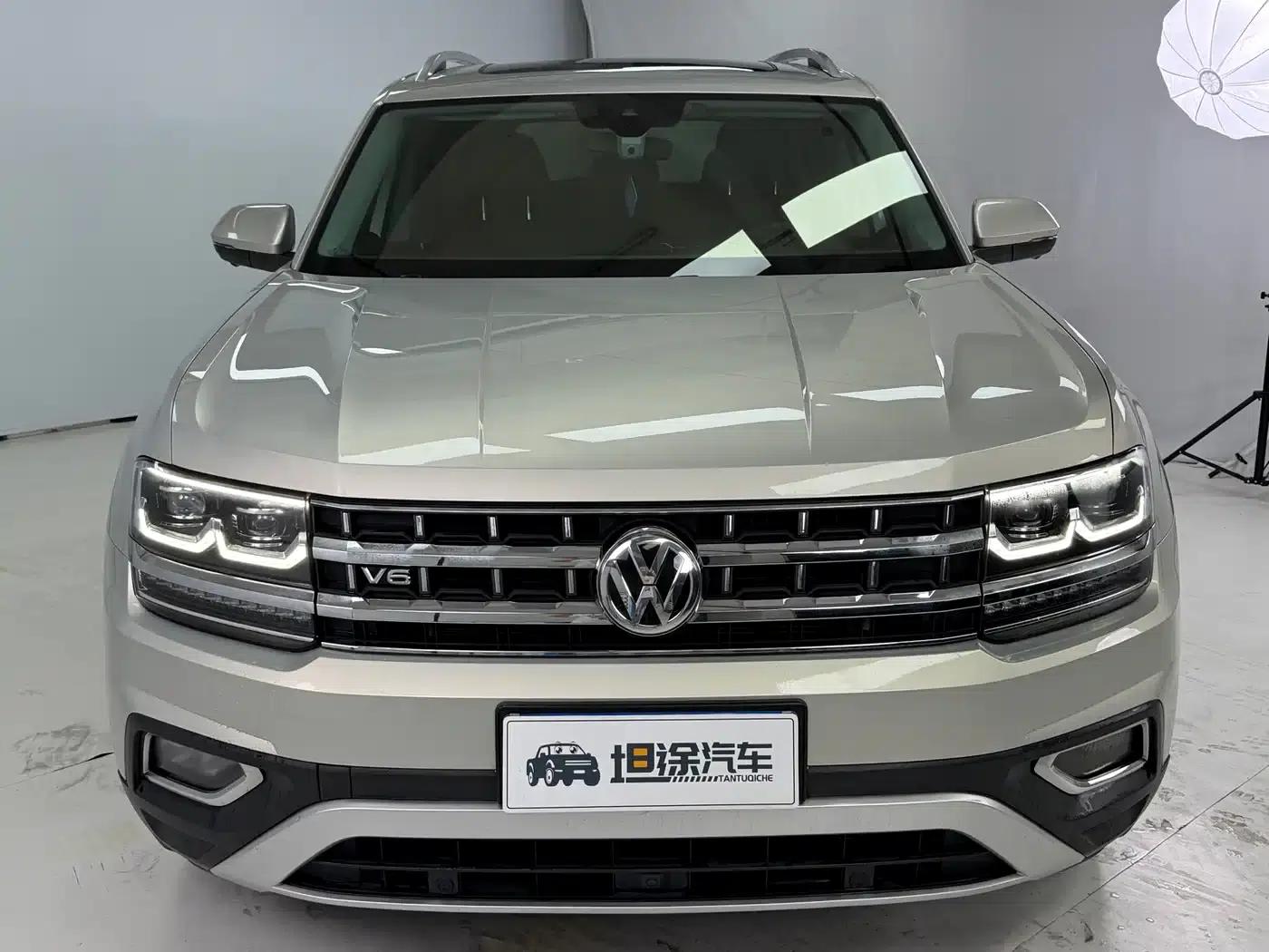 2017 Volkswagen Teramont 530 V6 AWD Supreme Flagship Edition — миниатюра 2
