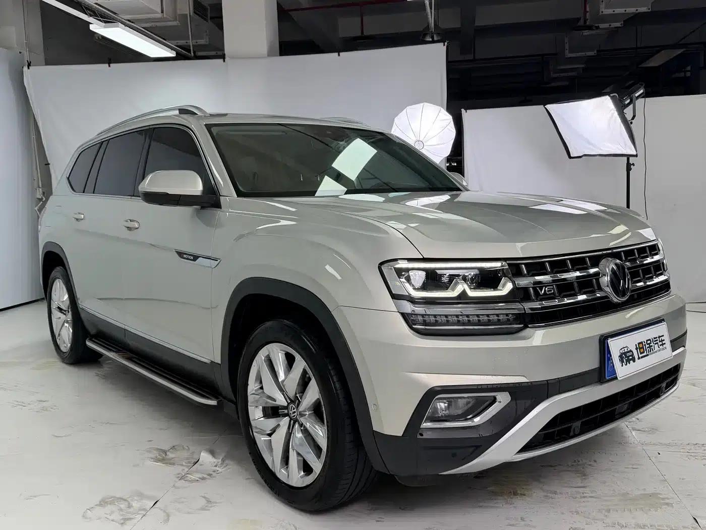 2017 Volkswagen Teramont 530 V6 AWD Supreme Flagship Edition — миниатюра 3