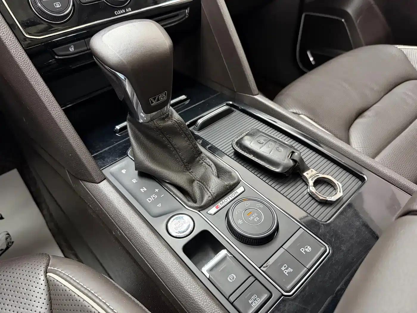 2017 Volkswagen Teramont 530 V6 AWD Supreme Flagship Edition — миниатюра 25