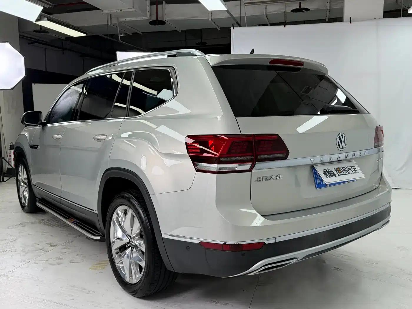 2017 Volkswagen Teramont 530 V6 AWD Supreme Flagship Edition — миниатюра 31