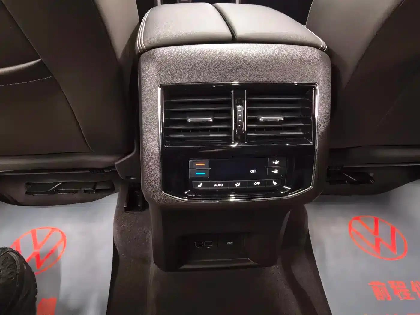 Teramont 2019 530 V6 4WD Flagship Edition (National V Emission Standard) — миниатюра 11