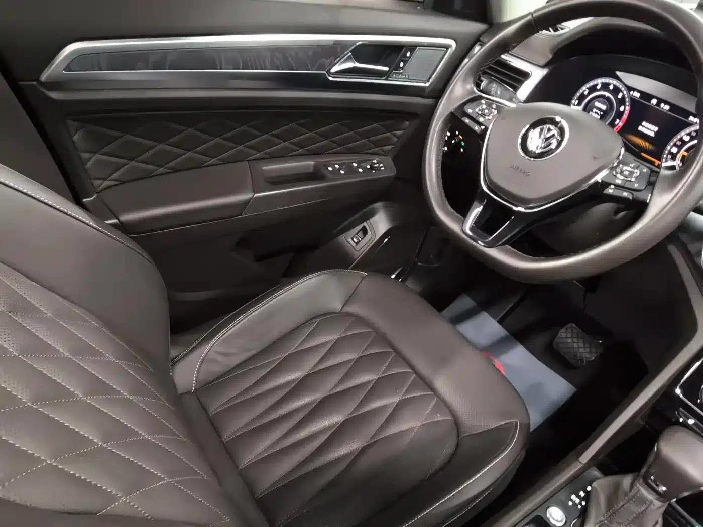 Teramont 2019 530 V6 4WD Flagship Edition (National V Emission Standard) — миниатюра 24