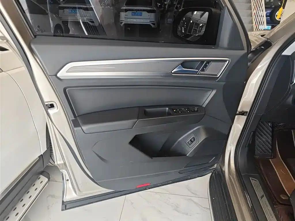 2020 Volkswagen Teramont 380TSI 4WD Luxury Edition (China VI Emission Standard) — миниатюра 20