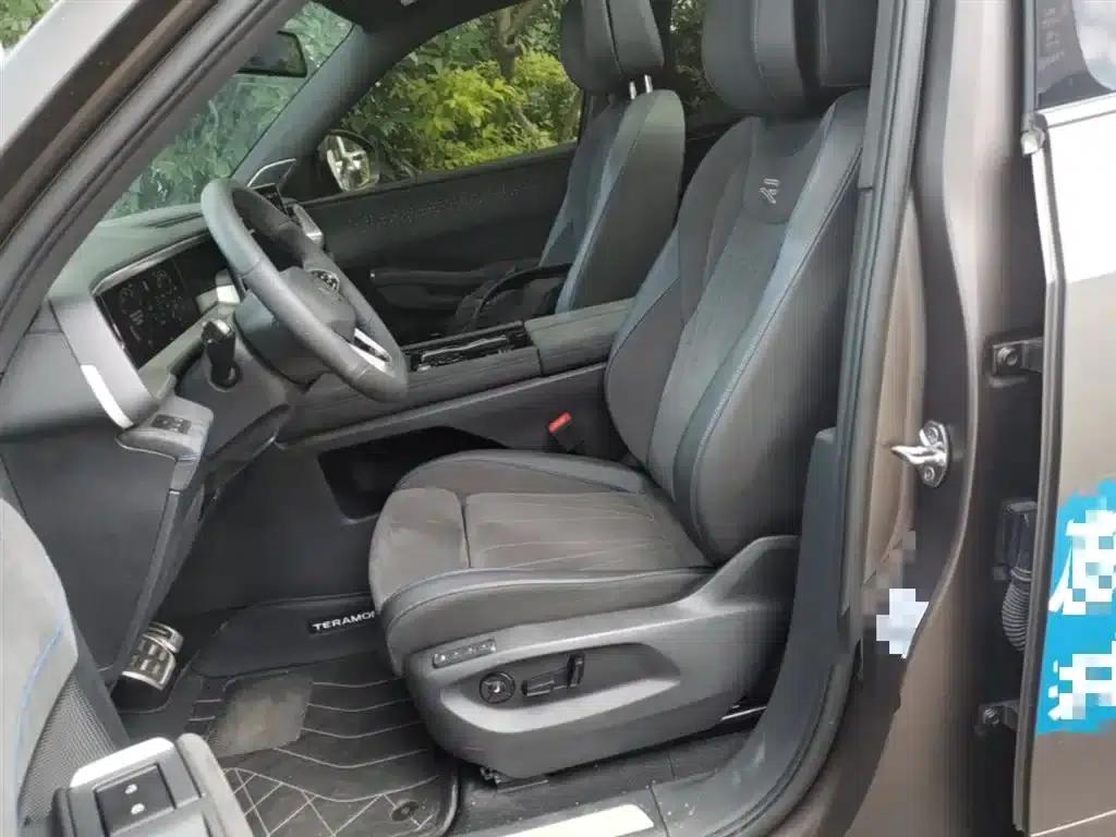 2025 Teramont Pro 450TSI 4WD Summit Edition — миниатюра 22