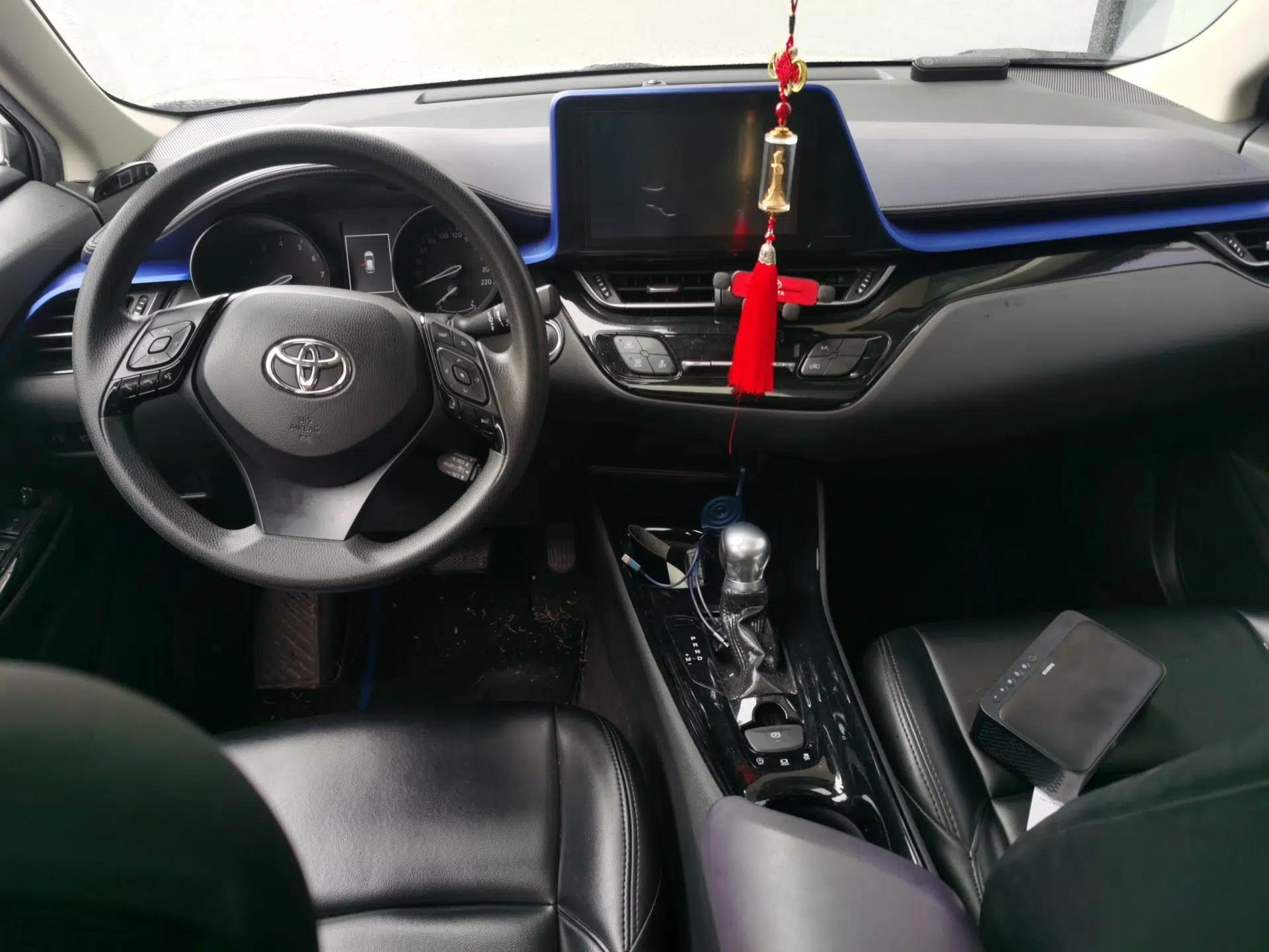 Toyota C-HR 2018 2.0L Leading with Sunroof China VI Standard — миниатюра 10