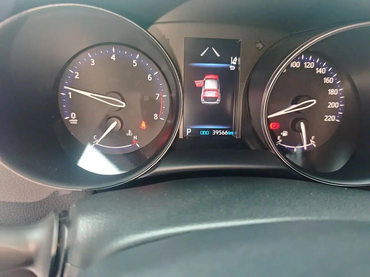 Toyota C-HR 2021 2.0L Comfort Edition — миниатюра 13