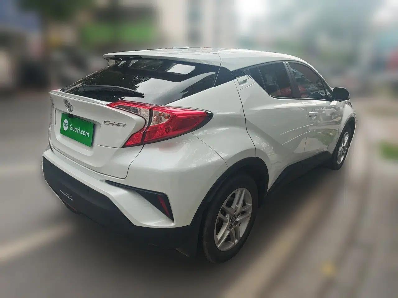 Toyota C-HR 2021 2.0L Comfort Edition — миниатюра 6