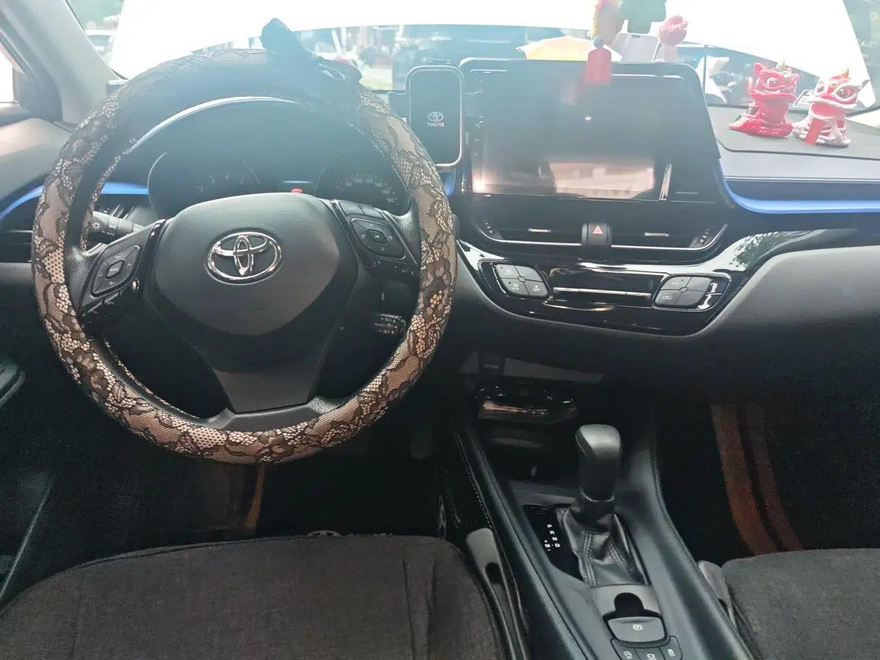 Toyota C-HR 2021 2.0L Comfort Edition — миниатюра 10