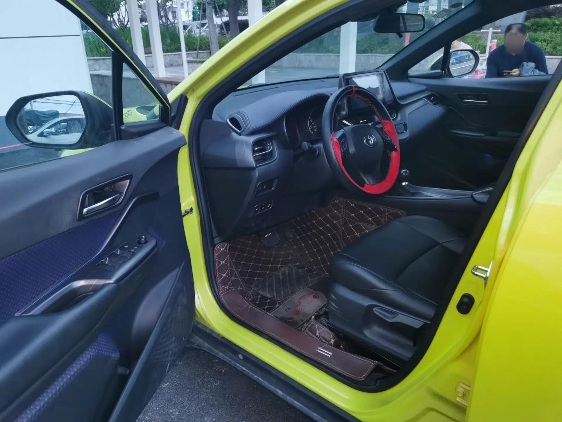 Toyota C-HR 2018 2.0L Leading Edition China VI — миниатюра 17