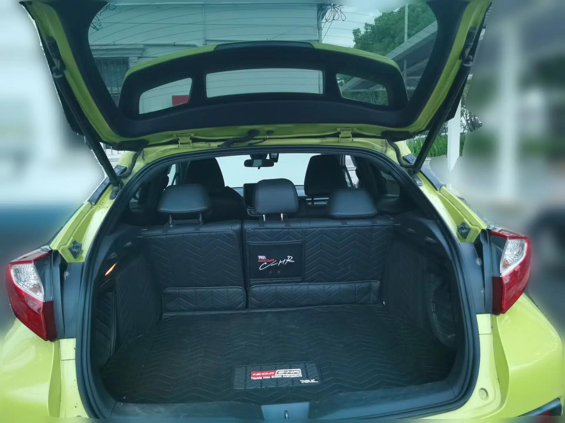 Toyota C-HR 2018 2.0L Leading Edition China VI — миниатюра 20