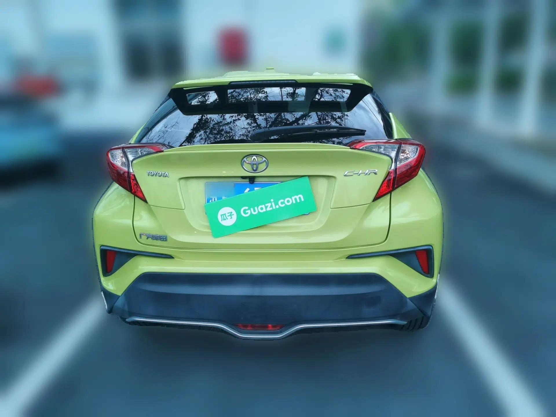 Toyota C-HR 2018 2.0L Leading Edition China VI — миниатюра 5