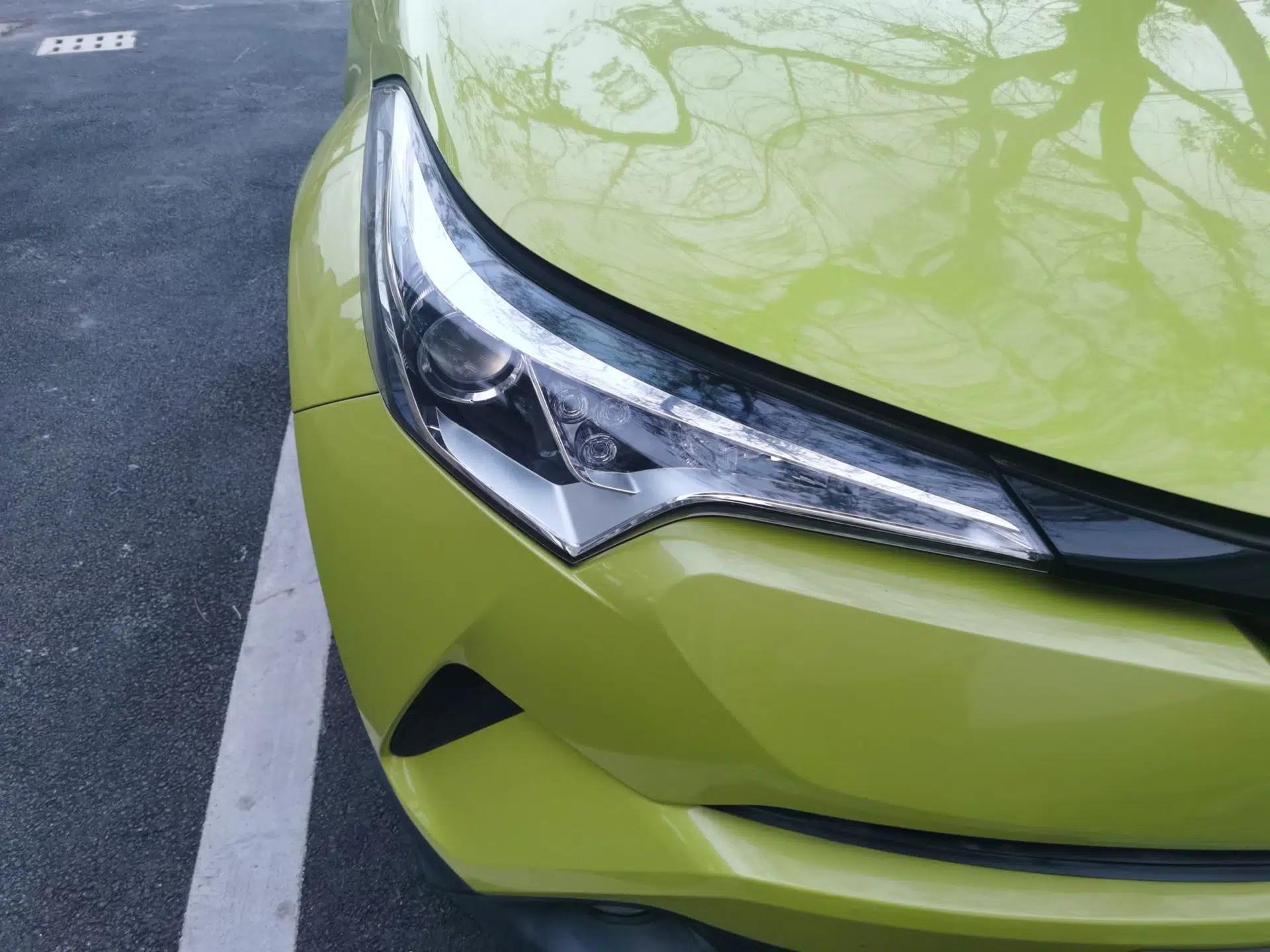 Toyota C-HR 2018 2.0L Leading Edition China VI — миниатюра 7