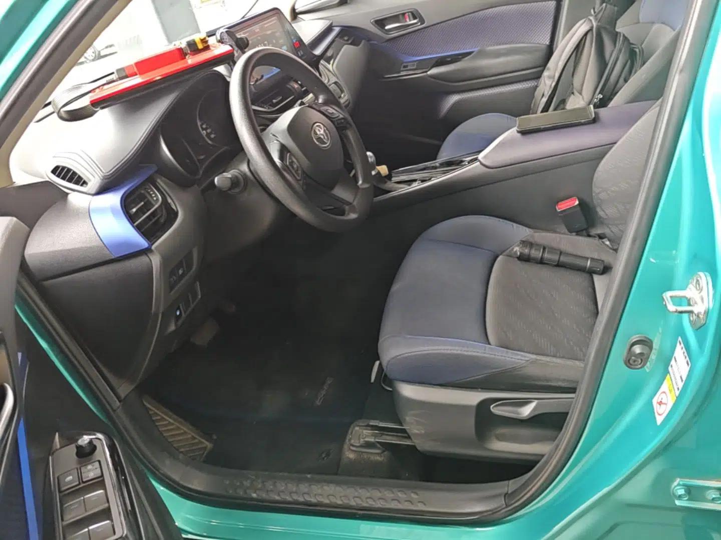 Toyota C-HR 2020 2.0L Leading Edition — миниатюра 17