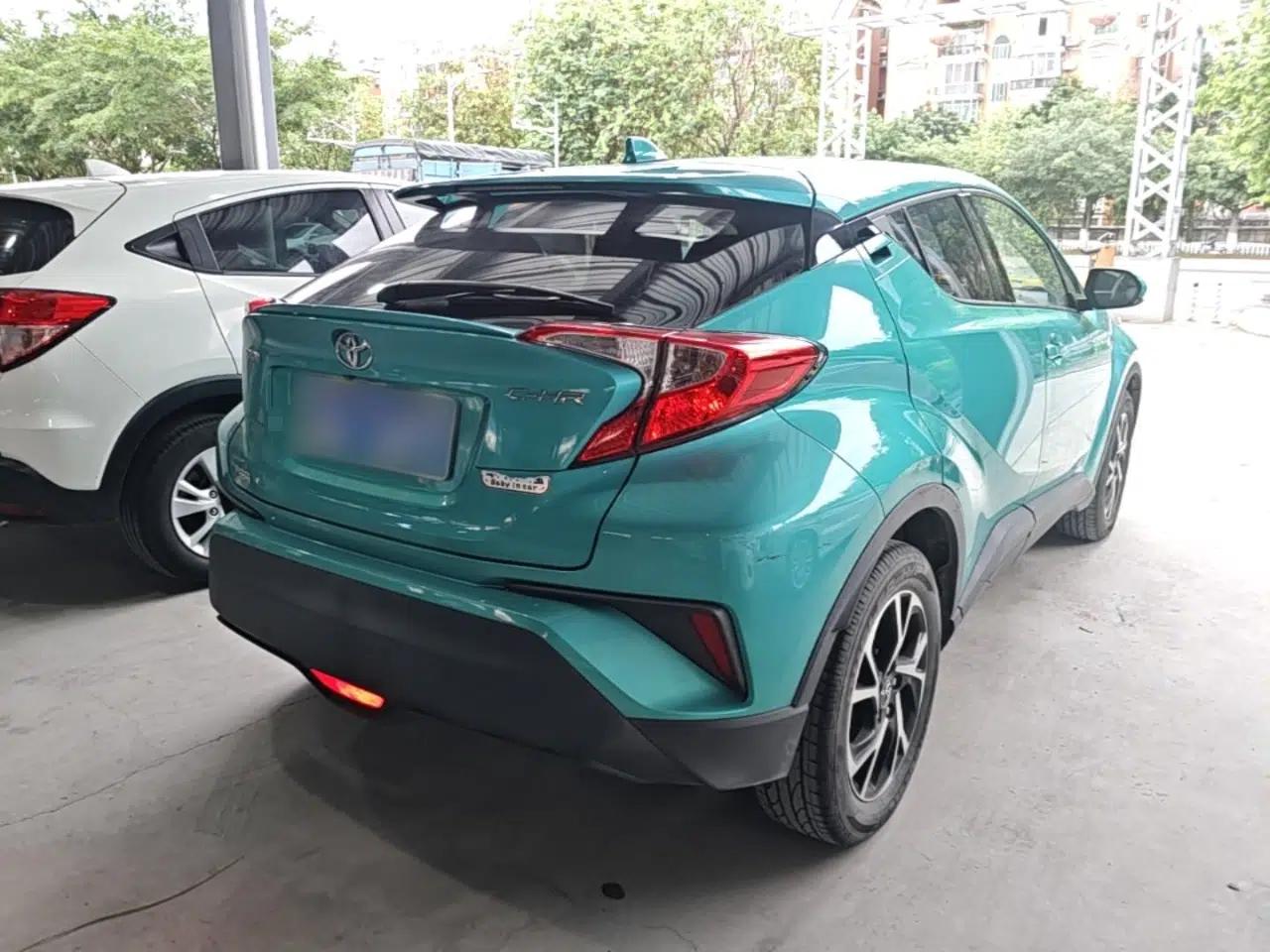 Toyota C-HR 2020 2.0L Leading Edition — миниатюра 4