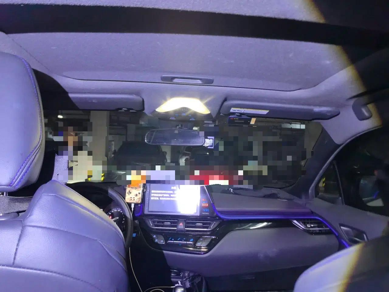 Toyota C-HR 2020 2.0L Leading Edition — миниатюра 19