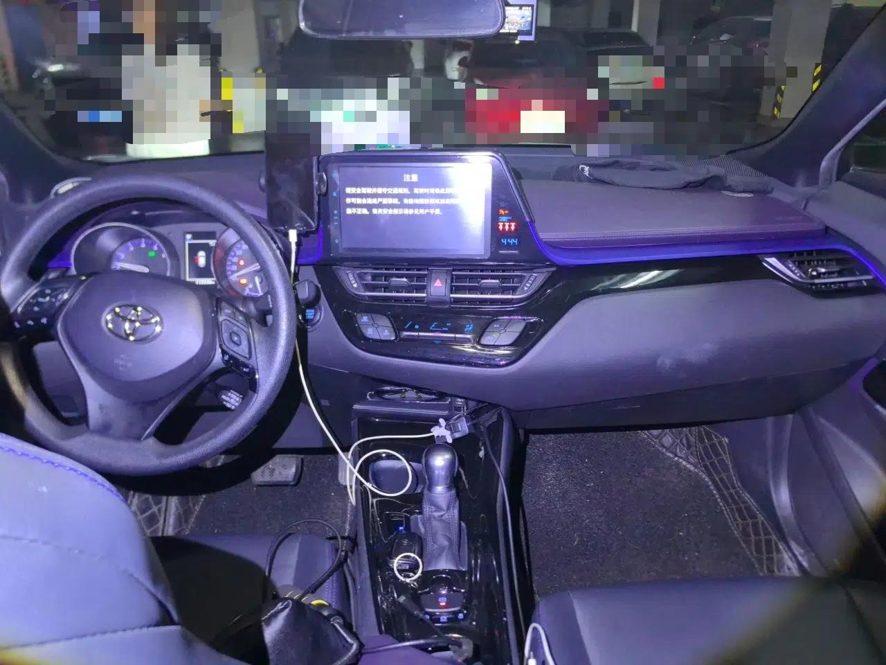 Toyota C-HR 2020 2.0L Leading Edition — миниатюра 10