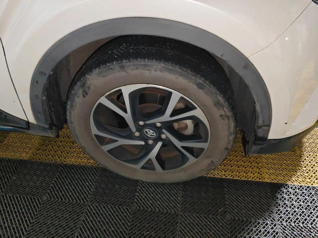 Toyota C-HR 2020 2.0L Leading Edition — миниатюра 8