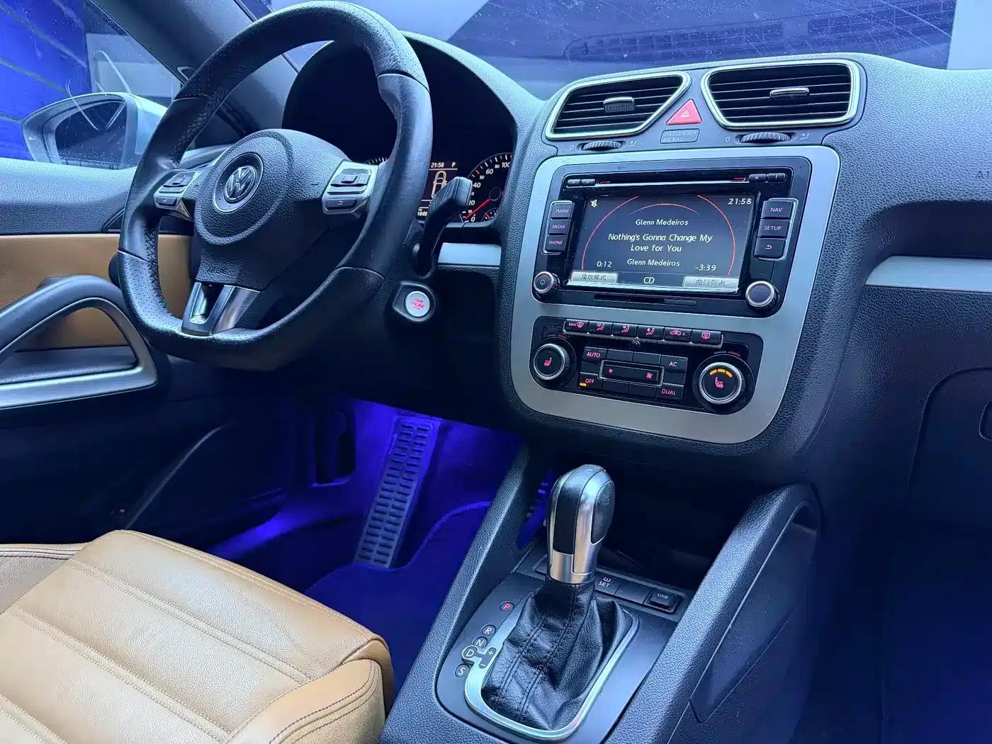 Scirocco 2011 2.0TSI Luxury Edition — миниатюра 14