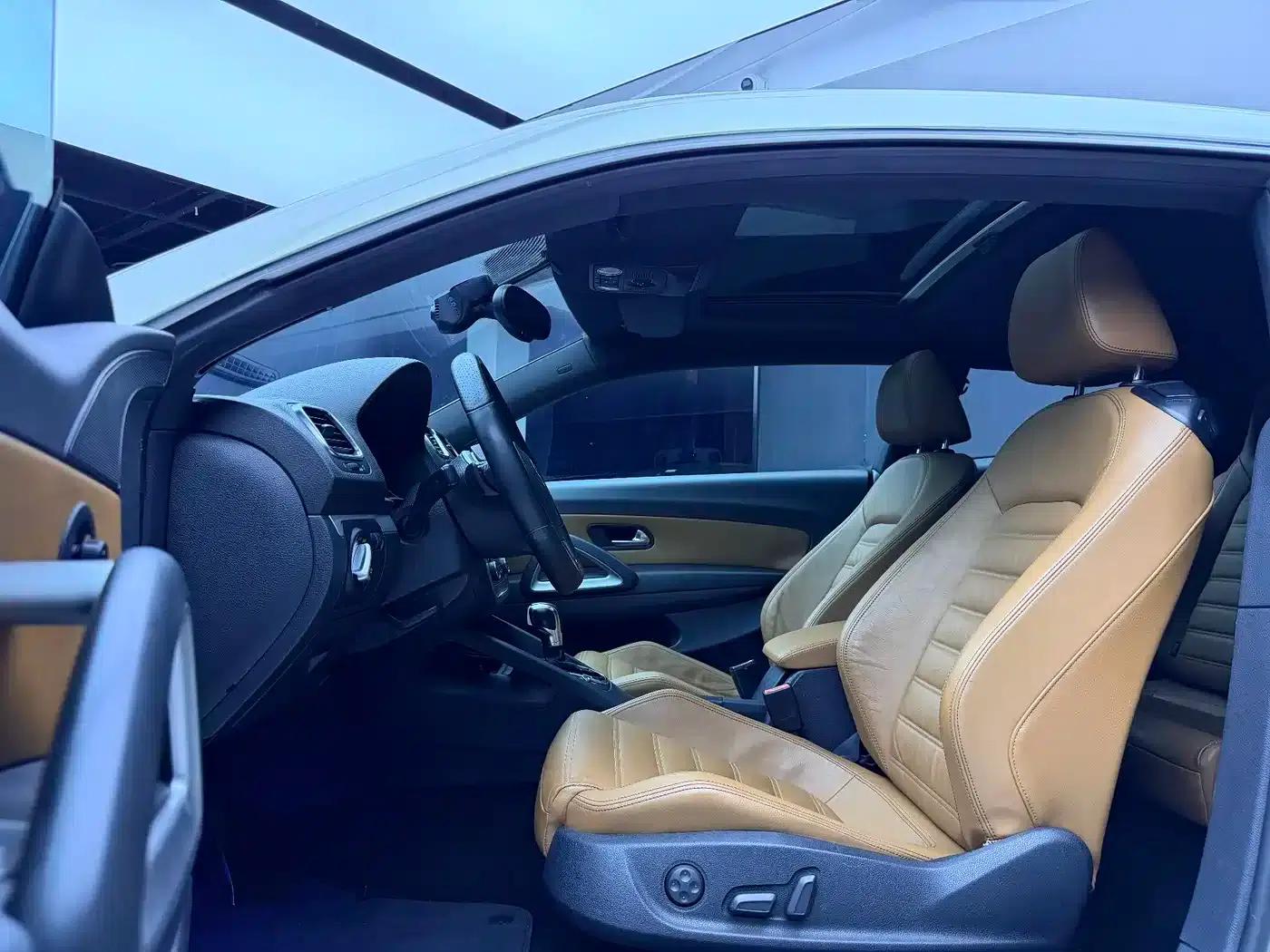 Scirocco 2011 2.0TSI Luxury Edition — миниатюра 18